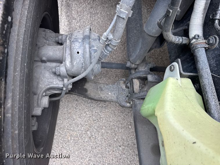 image for item YA1520 2022 Kenworth T680 semi truck