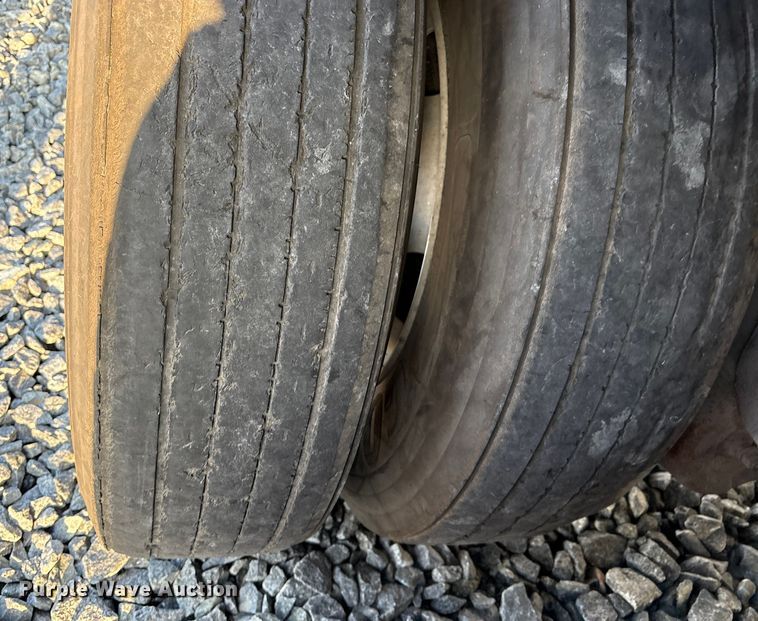 image for item YA1523 2018 Wabash DVLSHPC dry van trailer