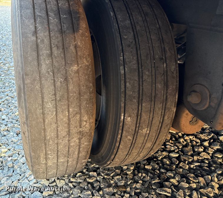 image for item YA1524 2018 Wabash DVLSHPC dry van trailer