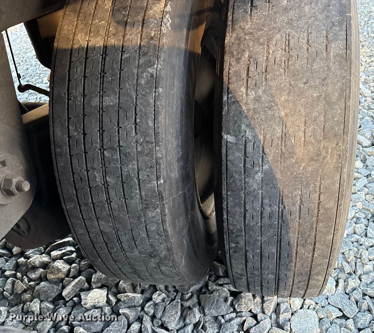 image for item YA1526 2018 Wabash DVLSHPC dry van trailer