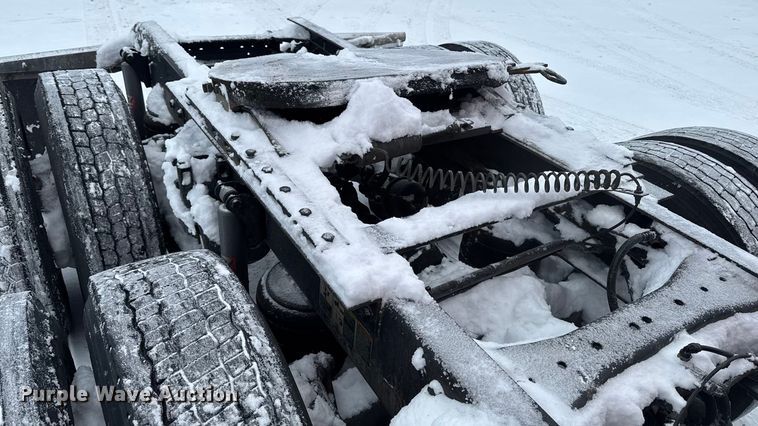 image for item YA1685 2019 Kenworth T680 semi truck