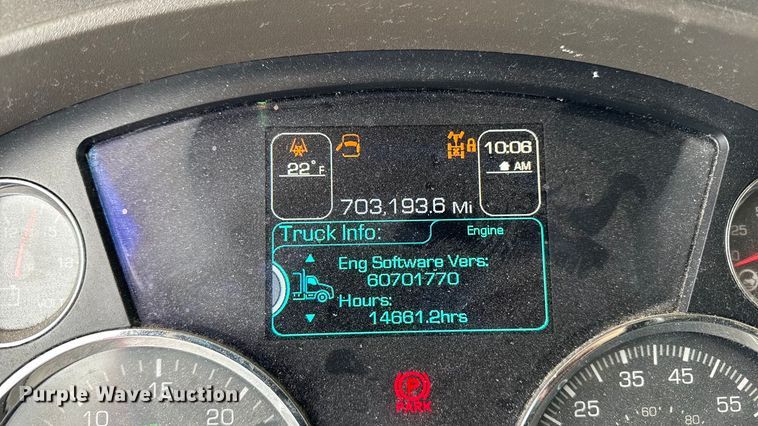 image for item YA1685 2019 Kenworth T680 semi truck