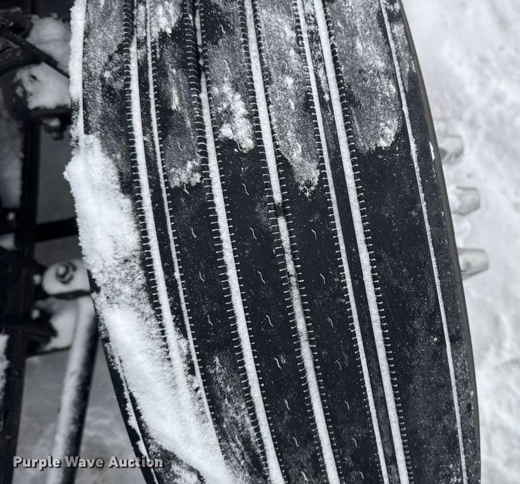 image for item YA1685 2019 Kenworth T680 semi truck