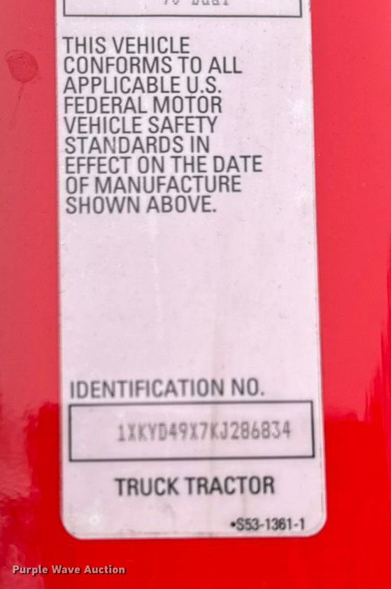 image for item YA1685 2019 Kenworth T680 semi truck