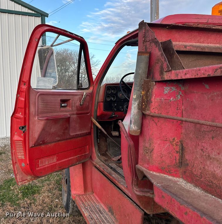 image for item DK0142 1978 Chevrolet C60 dump truck
