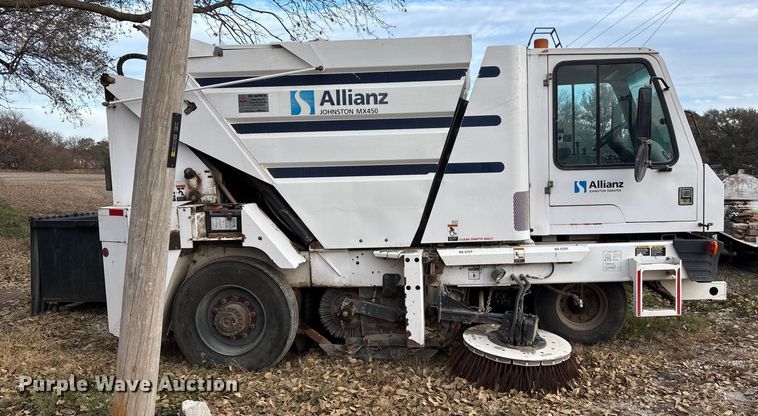 image for item DK0143 Allianz Johnston MX 450 street sweeper