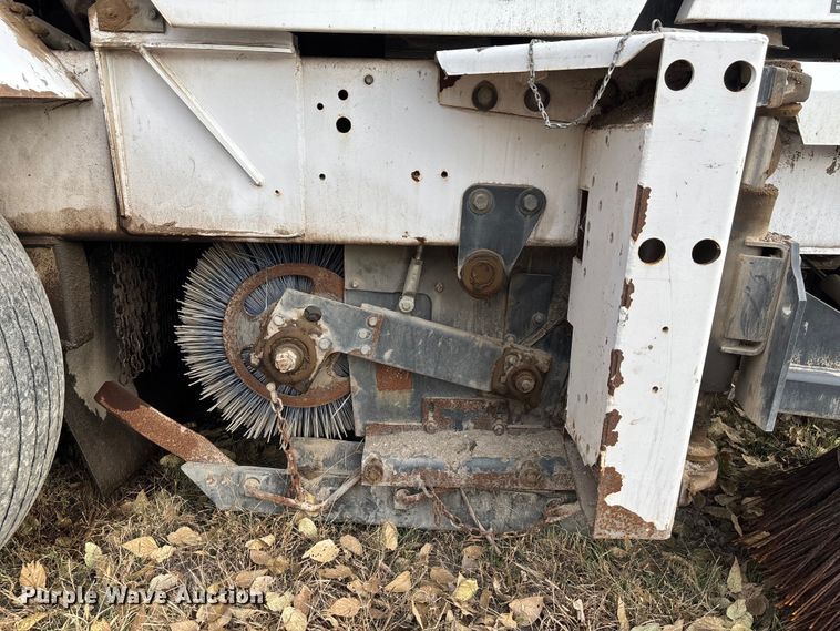 image for item DK0143 Allianz Johnston MX 450 street sweeper