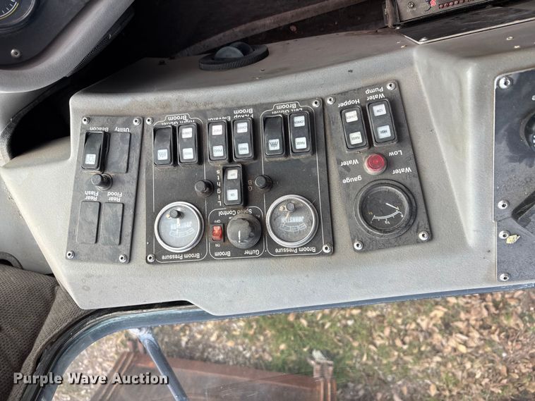 image for item DK0143 Allianz Johnston MX 450 street sweeper