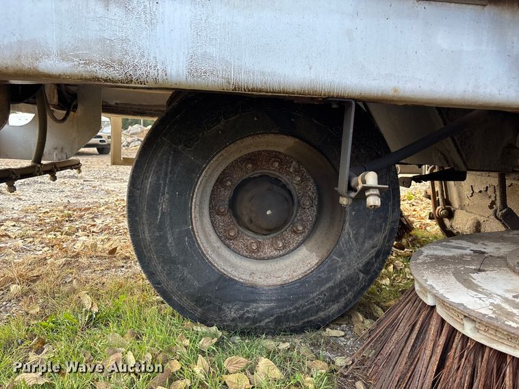 image for item DK0143 Allianz Johnston MX 450 street sweeper