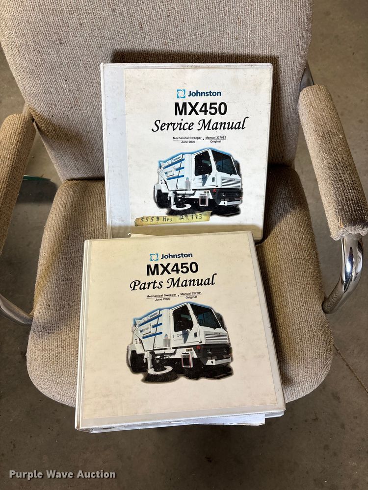 image for item DK0143 Allianz Johnston MX 450 street sweeper