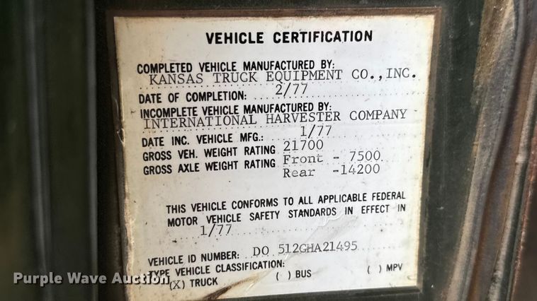 image for item DP8878 1977 International Loadstar 1600 grain truck