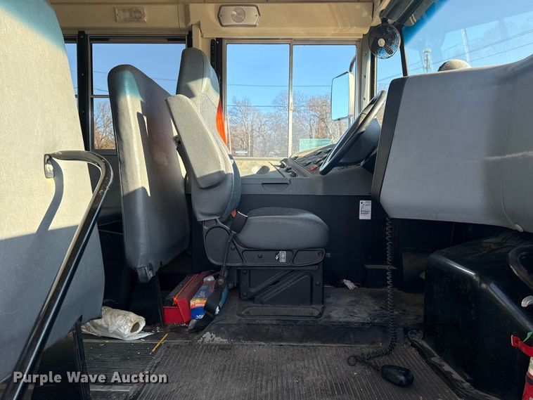 image for item DQ4167 2014 IC Corporation PB105 school bus