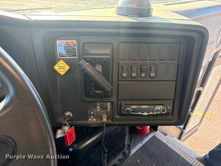 image for item DQ4167 2014 IC Corporation PB105 school bus