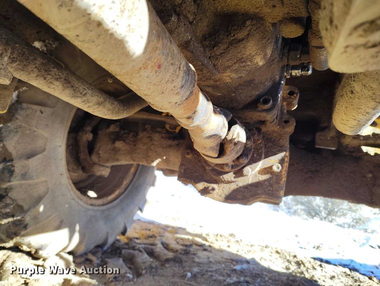 image for item DT0783 2005 John Deere 244J wheel loader