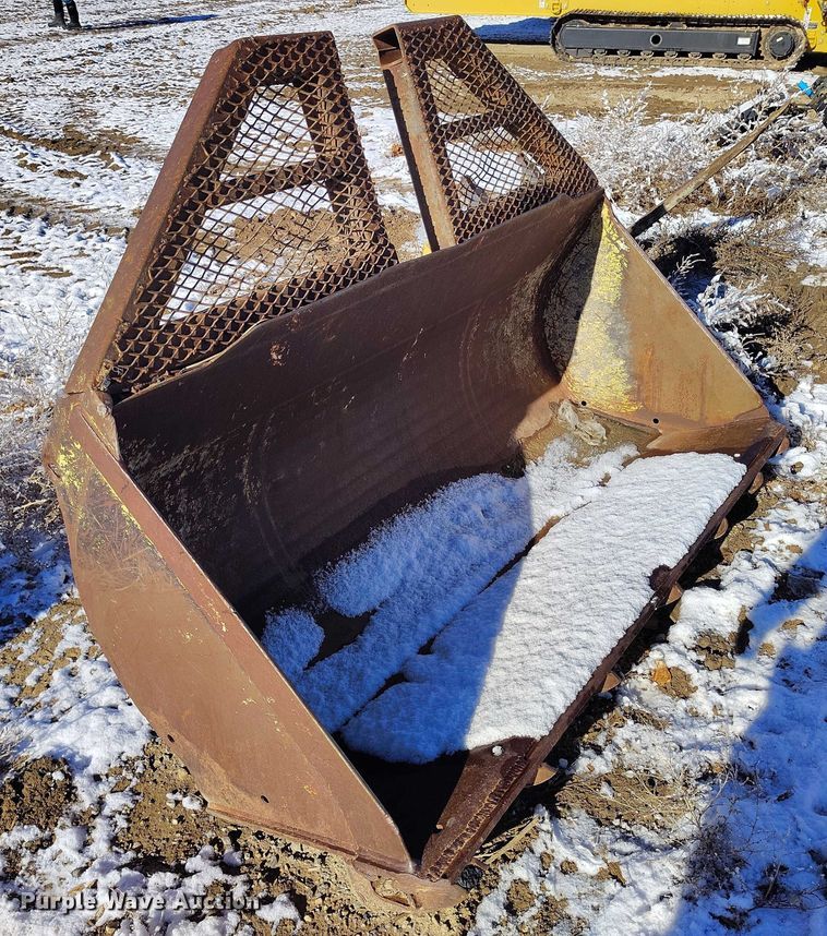 image for item DT0783 2005 John Deere 244J wheel loader