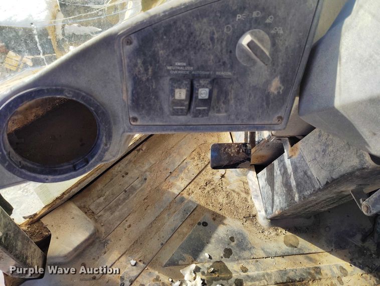 image for item DT0784 2005 Caterpillar 924G High Lift wheel loader