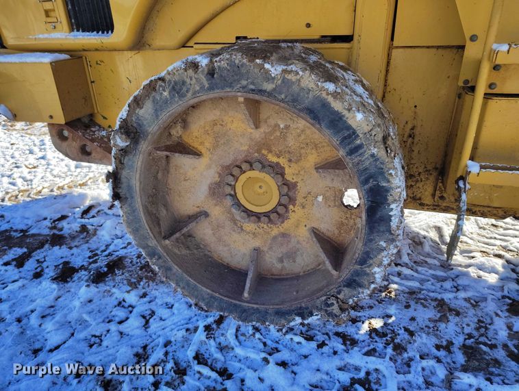 image for item DT0784 2005 Caterpillar 924G High Lift wheel loader