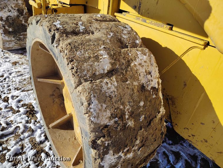 image for item DT0784 2005 Caterpillar 924G High Lift wheel loader
