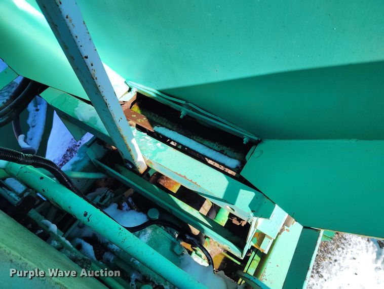 image for item DT0787 1974 Oshkosh P2025-1E1 dump / spreader truck