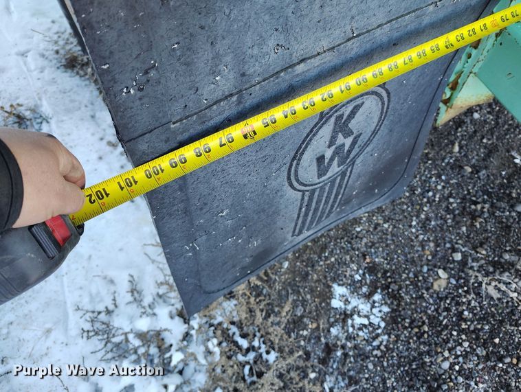 image for item DT0787 1974 Oshkosh P2025-1E1 dump / spreader truck