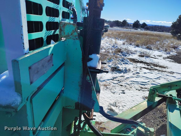 image for item DT0787 1974 Oshkosh P2025-1E1 dump / spreader truck