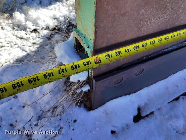 image for item DT0787 1974 Oshkosh P2025-1E1 dump / spreader truck