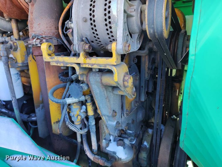 image for item DT0787 1974 Oshkosh P2025-1E1 dump / spreader truck