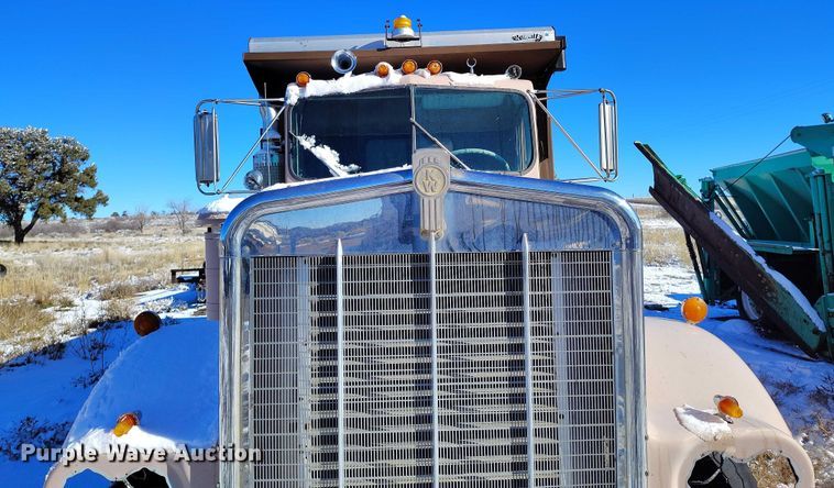 image for item DT0788 1974 Kenworth 923 dump truck