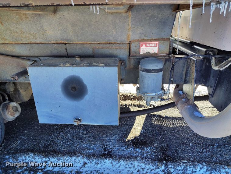 image for item DT0788 1974 Kenworth 923 dump truck