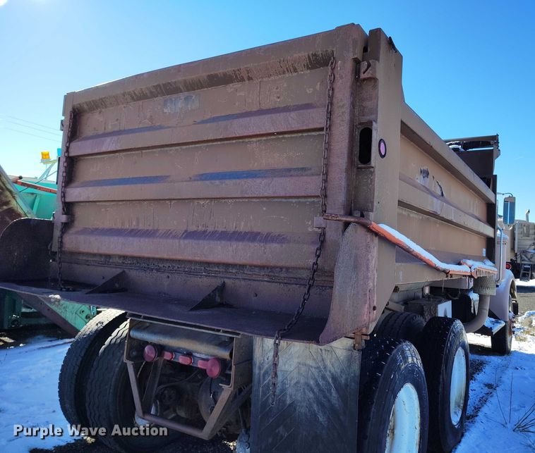 image for item DT0788 1974 Kenworth 923 dump truck