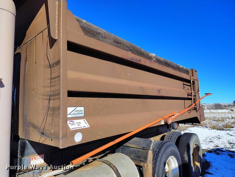 image for item DT0788 1974 Kenworth 923 dump truck