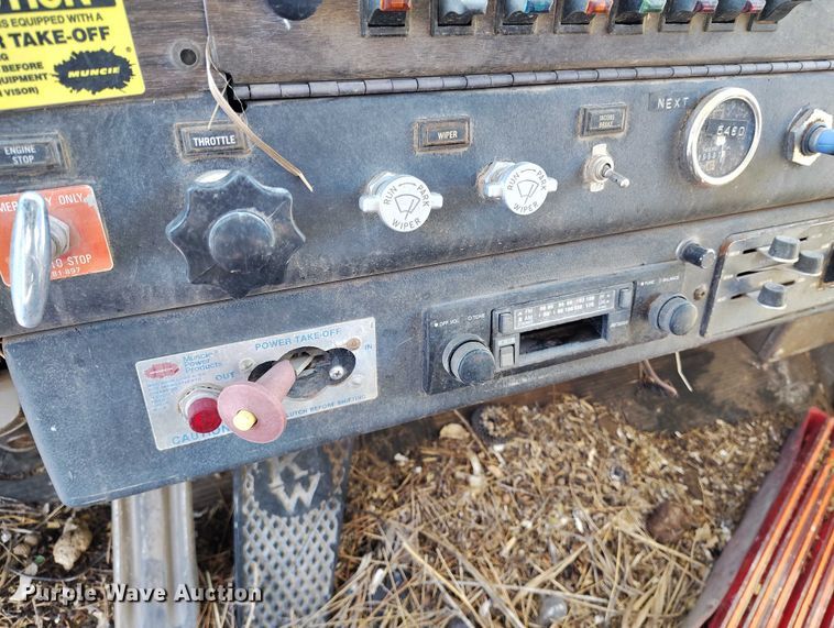 image for item DT0788 1974 Kenworth 923 dump truck