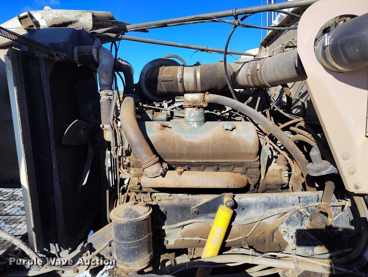 image for item DT0788 1974 Kenworth 923 dump truck