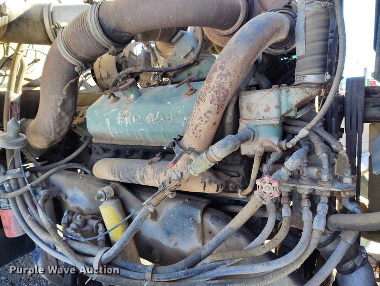 image for item DT0788 1974 Kenworth 923 dump truck