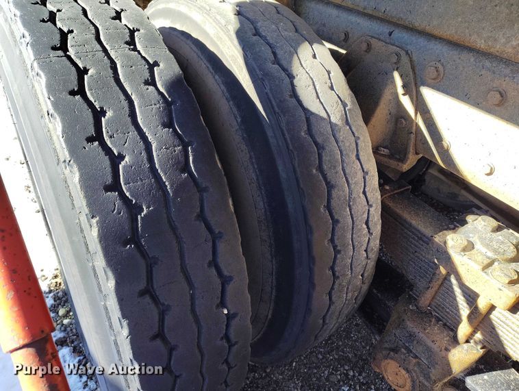 image for item DT0788 1974 Kenworth 923 dump truck