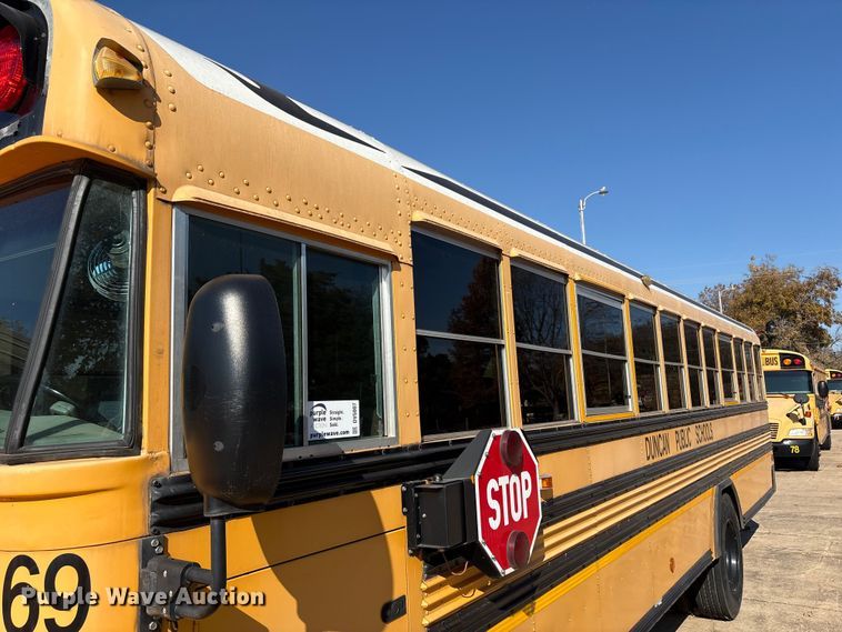 image for item DV5007 2007 Blue Bird BB Conventional school bus