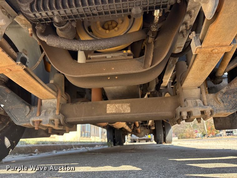 image for item DV5007 2007 Blue Bird BB Conventional school bus