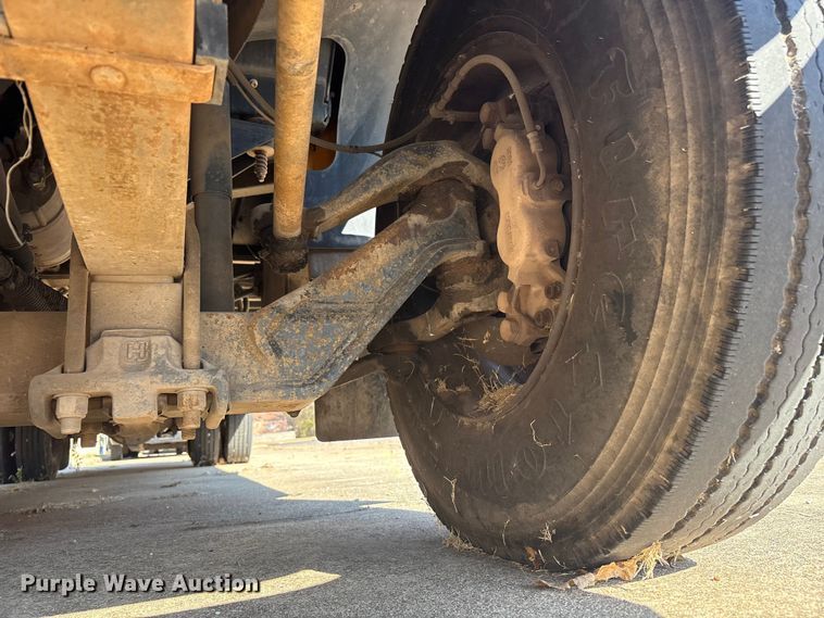 image for item DV5007 2007 Blue Bird BB Conventional school bus