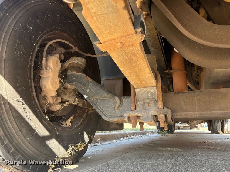 image for item DV5007 2007 Blue Bird BB Conventional school bus