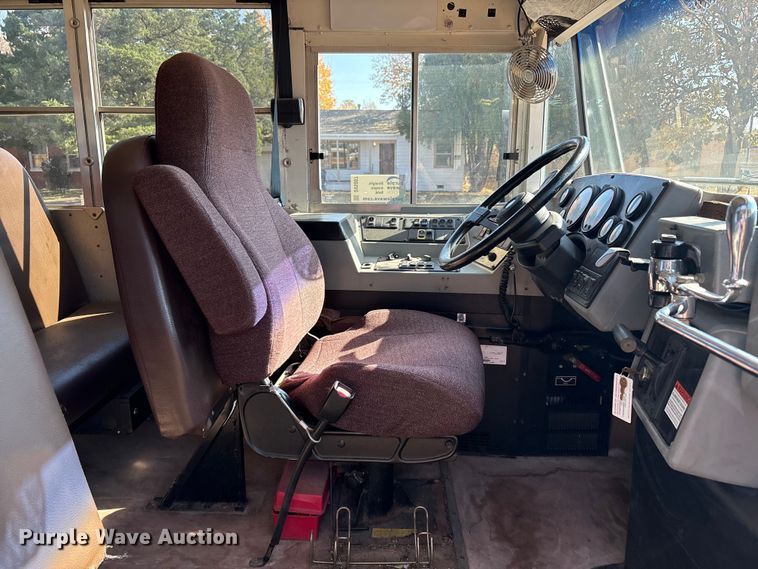 image for item DV5007 2007 Blue Bird BB Conventional school bus