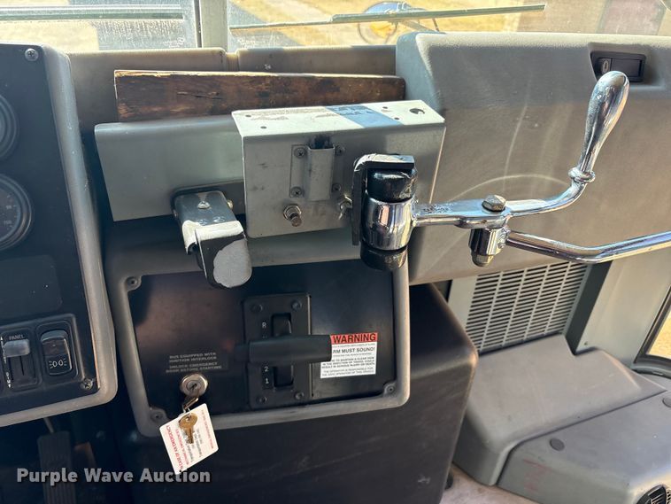 image for item DV5007 2007 Blue Bird BB Conventional school bus