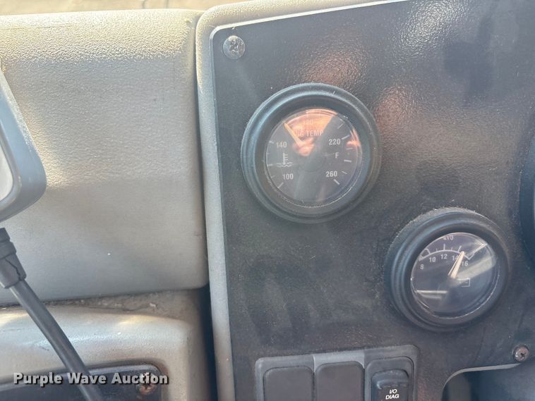 image for item DV5007 2007 Blue Bird BB Conventional school bus