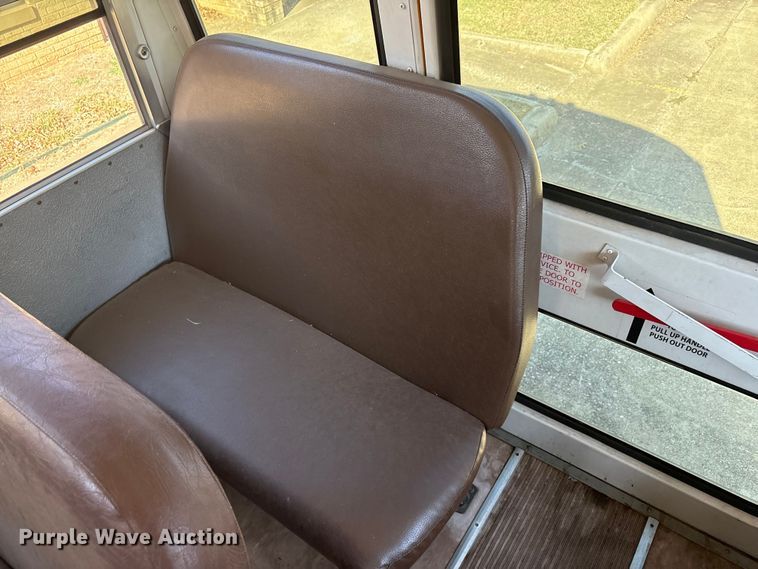 image for item DV5007 2007 Blue Bird BB Conventional school bus