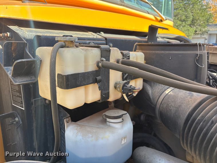 image for item DV5007 2007 Blue Bird BB Conventional school bus