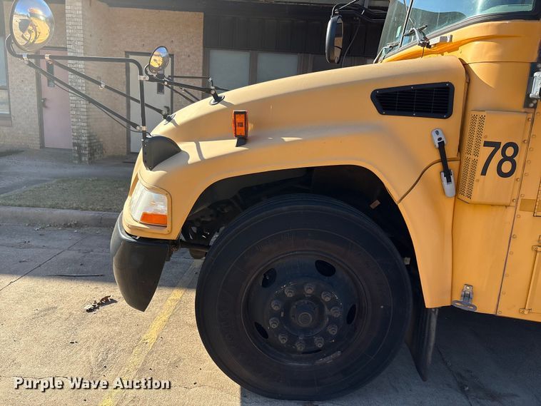 image for item DV5008 2010 Blue Bird Vision school bus