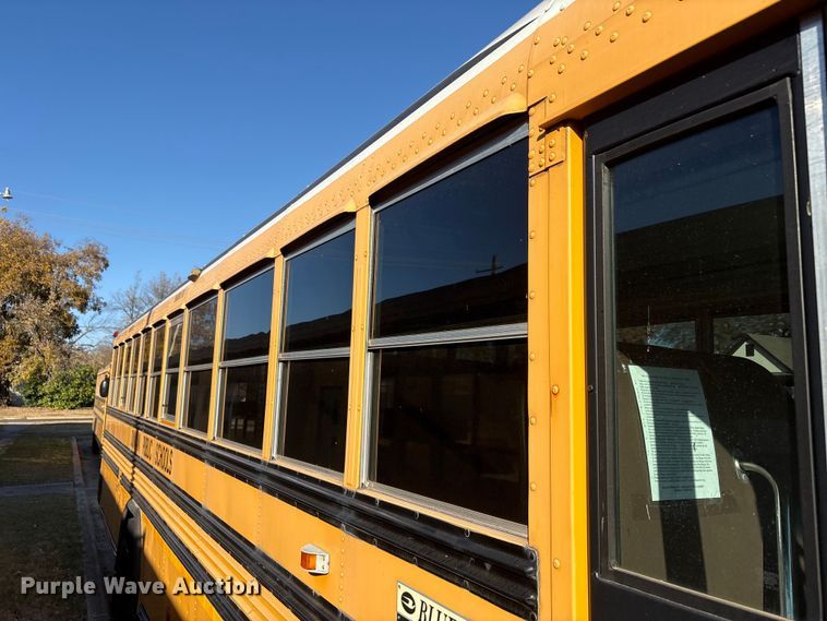 image for item DV5008 2010 Blue Bird Vision school bus