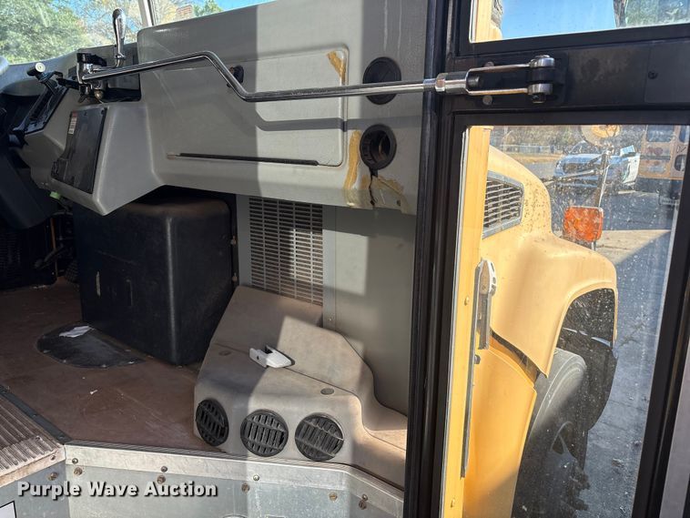 image for item DV5008 2010 Blue Bird Vision school bus