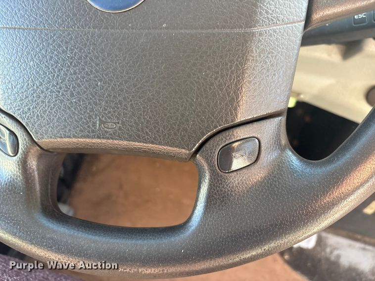 image for item DV5008 2010 Blue Bird Vision school bus