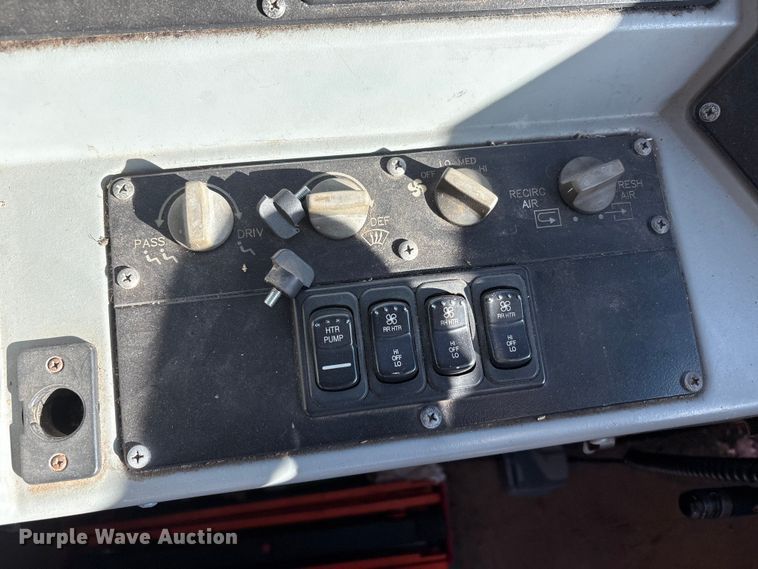 image for item DV5008 2010 Blue Bird Vision school bus