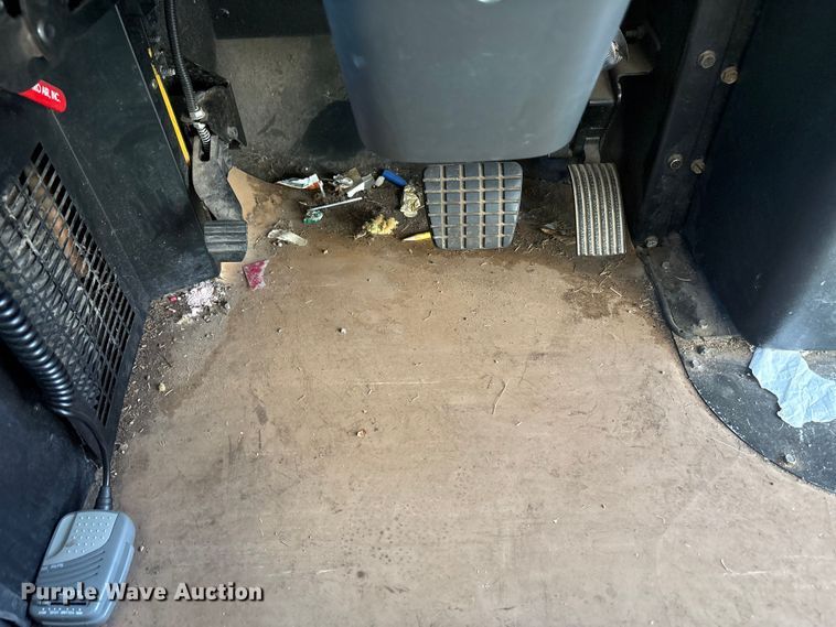 image for item DV5008 2010 Blue Bird Vision school bus